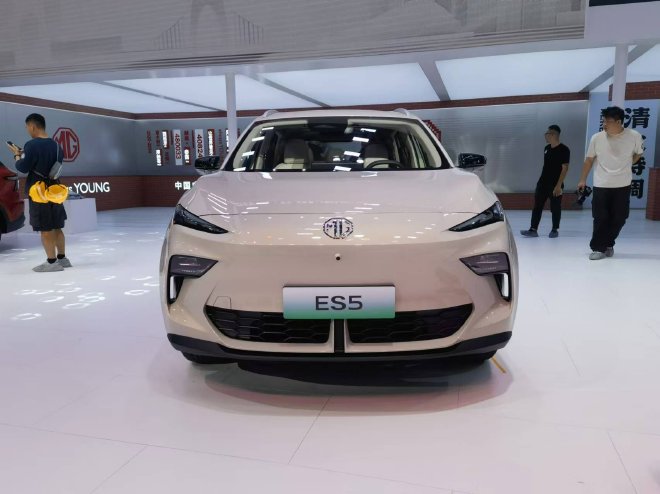 2024广州车展：预售11-15万元，实拍iCAR V23