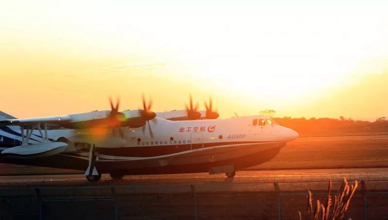 展翼空天逐云端，珠海航展的成功举办尽显逐梦长空的中国力量