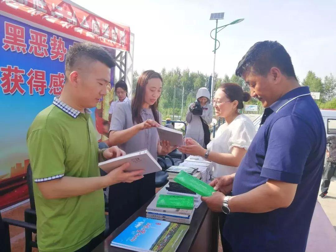 依兰农场有限公司投资300万元资金维修老旧道路——重塑乡村基础设施，助力乡村振兴