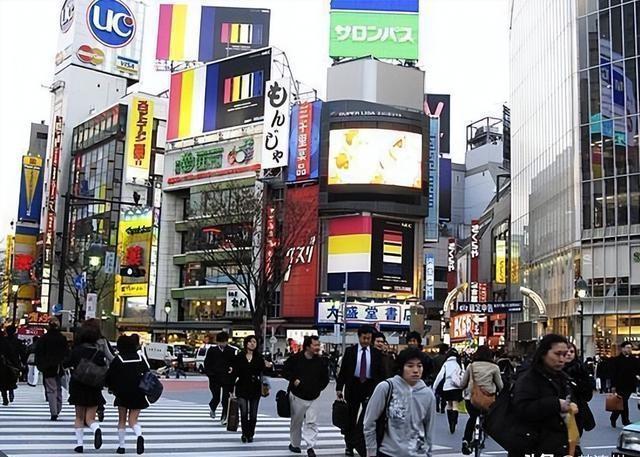 日本10年期国债收益率上升，市场反应与未来展望