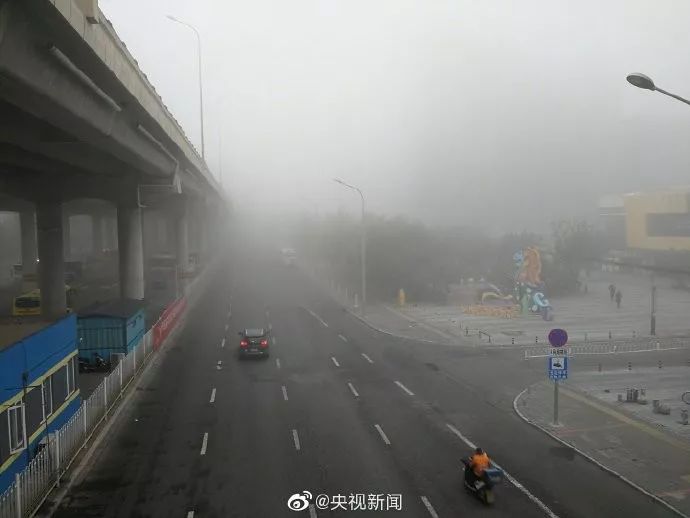 宁夏银川遭遇强浓雾天气，影响与应对措施